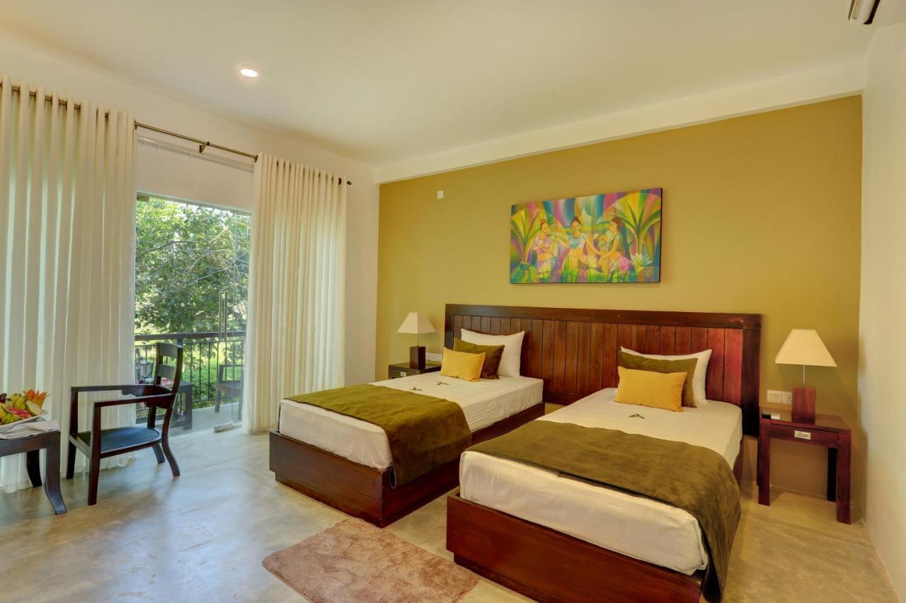 Tropical Life Resort And Spa ดัมบูลลา ภายนอก รูปภาพ