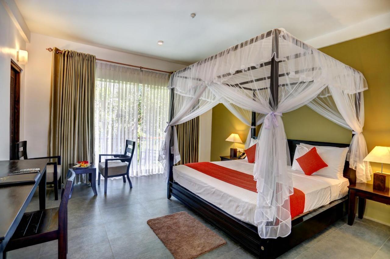 Tropical Life Resort And Spa ดัมบูลลา ภายนอก รูปภาพ