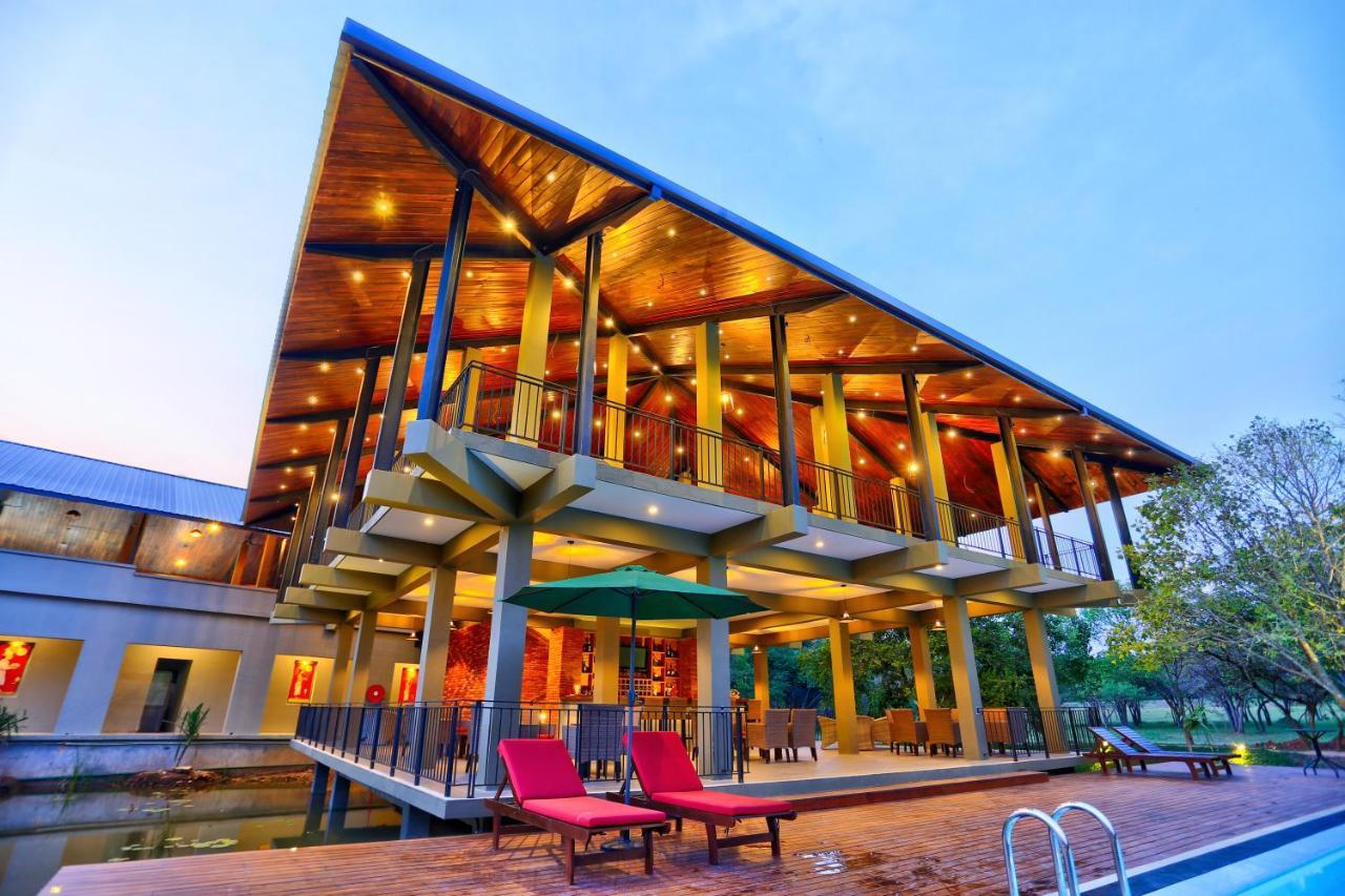 Tropical Life Resort And Spa ดัมบูลลา ภายนอก รูปภาพ