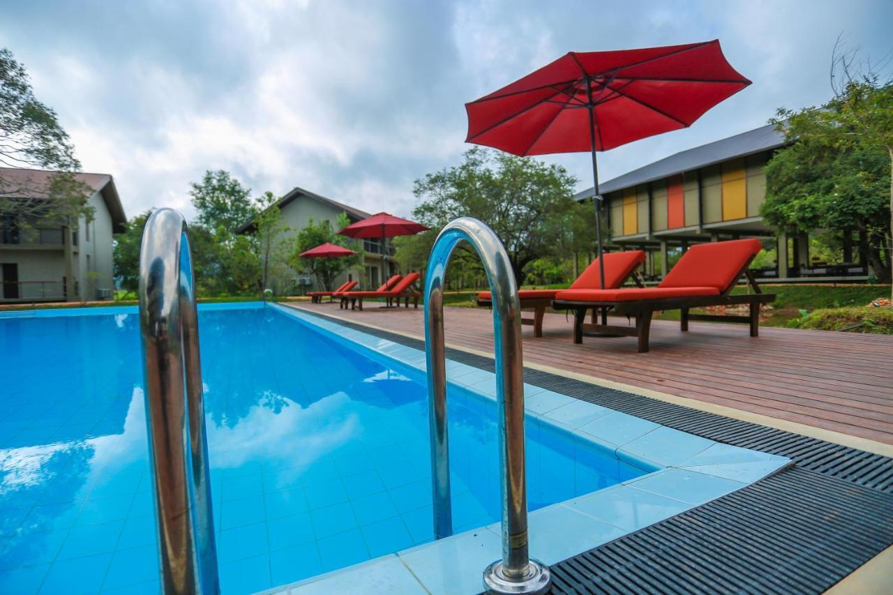 Tropical Life Resort And Spa ดัมบูลลา ภายนอก รูปภาพ