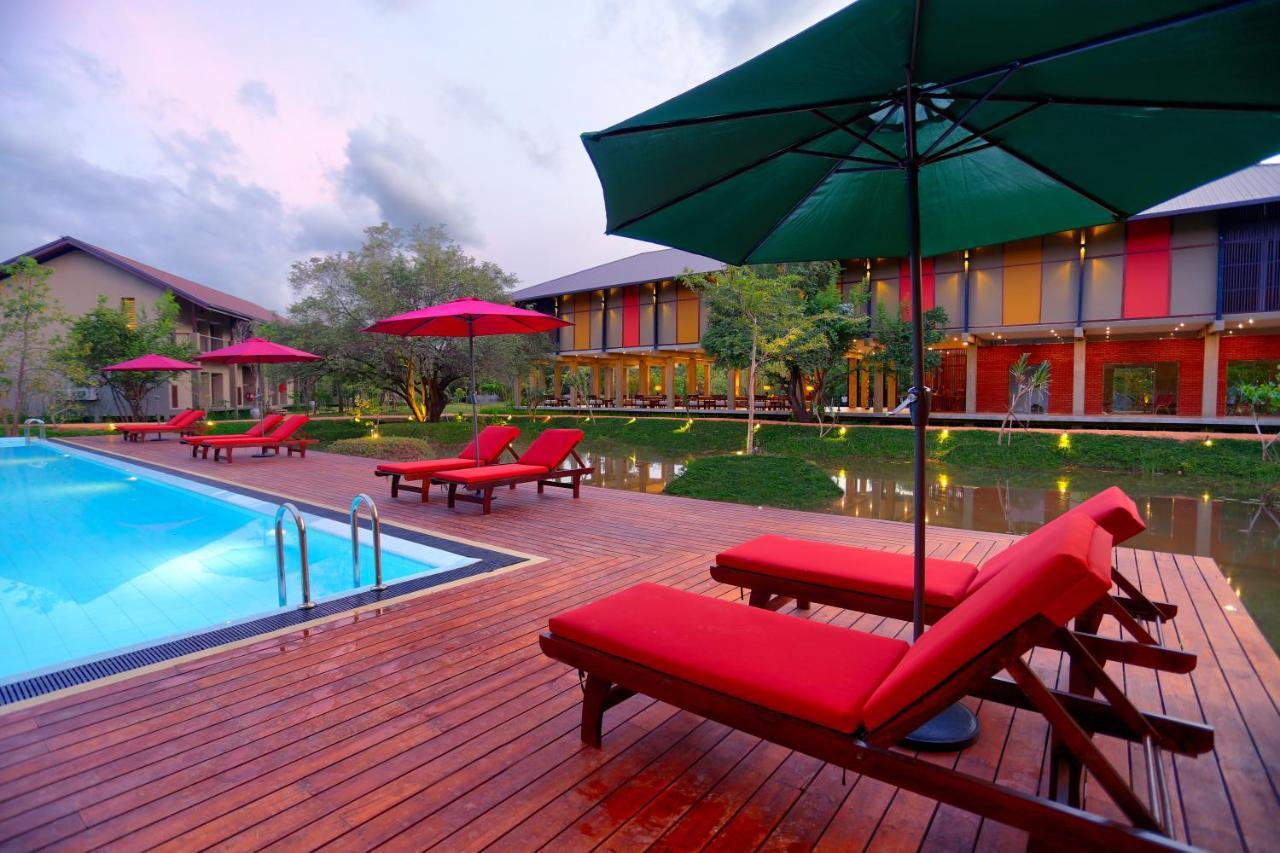 Tropical Life Resort And Spa ดัมบูลลา ภายนอก รูปภาพ